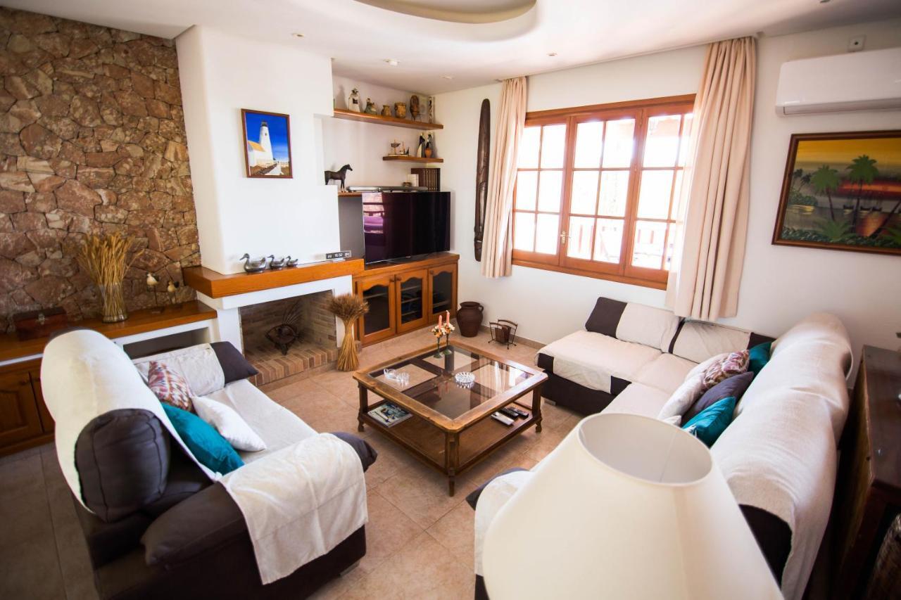 Villa Ca Na Vinya กาลาตาริดา ภายนอก รูปภาพ